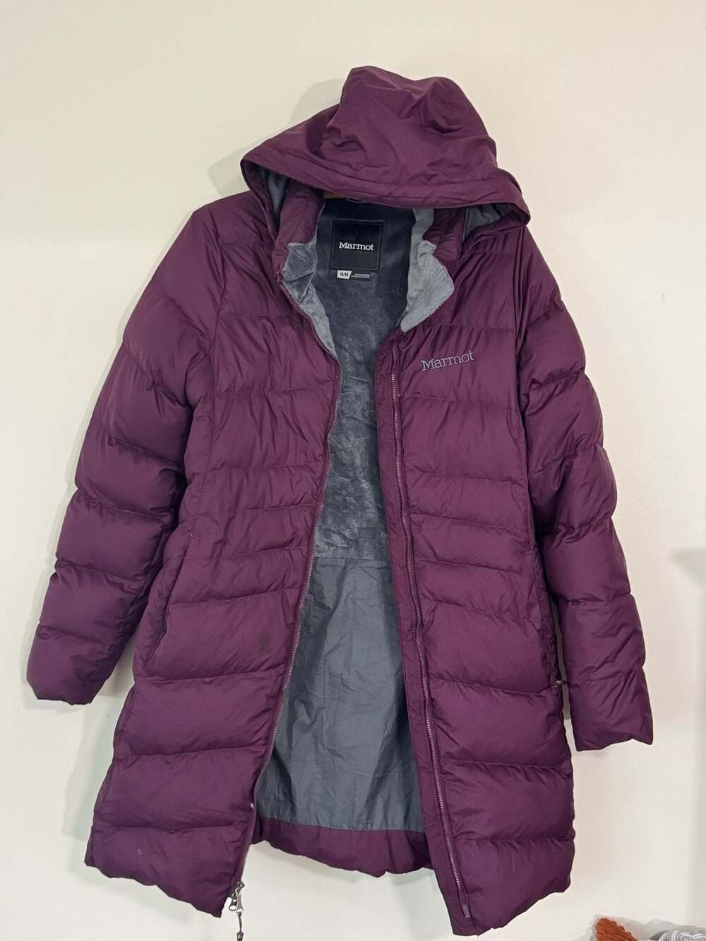 Marmot Down Parka Size M Purple Hooded Puffer Coat